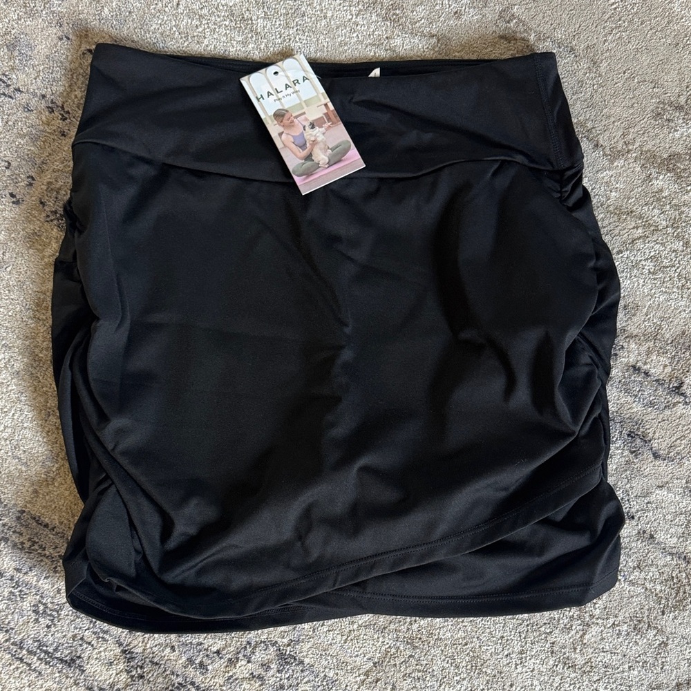 HALARA Black Athletic Skirt with Tag